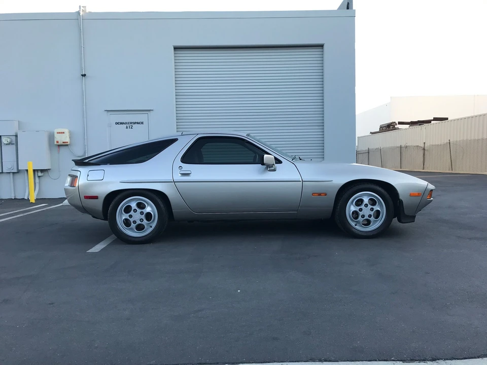 1981 Porsche 928 S - Image 10 of 26