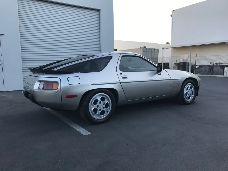 1981 Porsche 928 S - Image 8 of 26