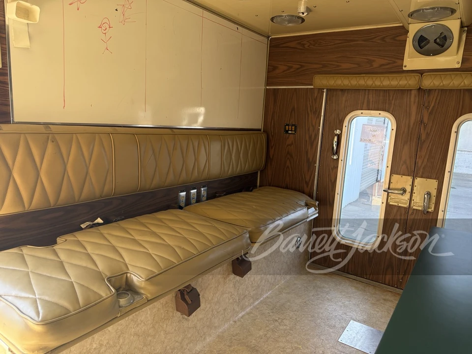1981 Ford Econoline Van - Image 6 of 12