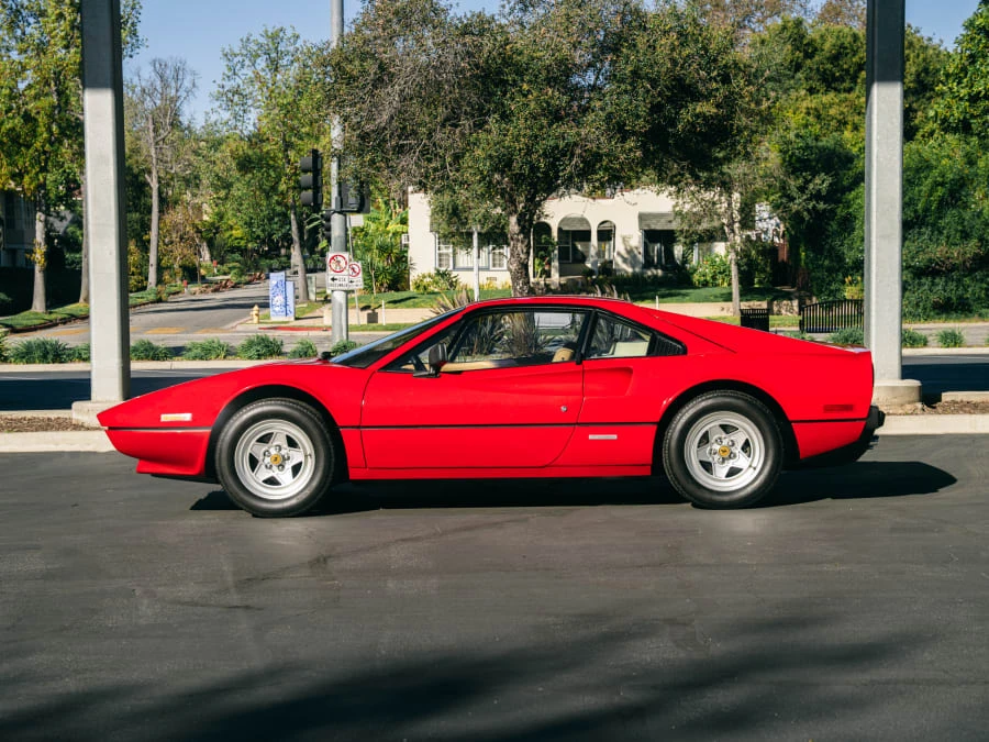 1981 Ferrari 308 GTB - Image 2 of 31