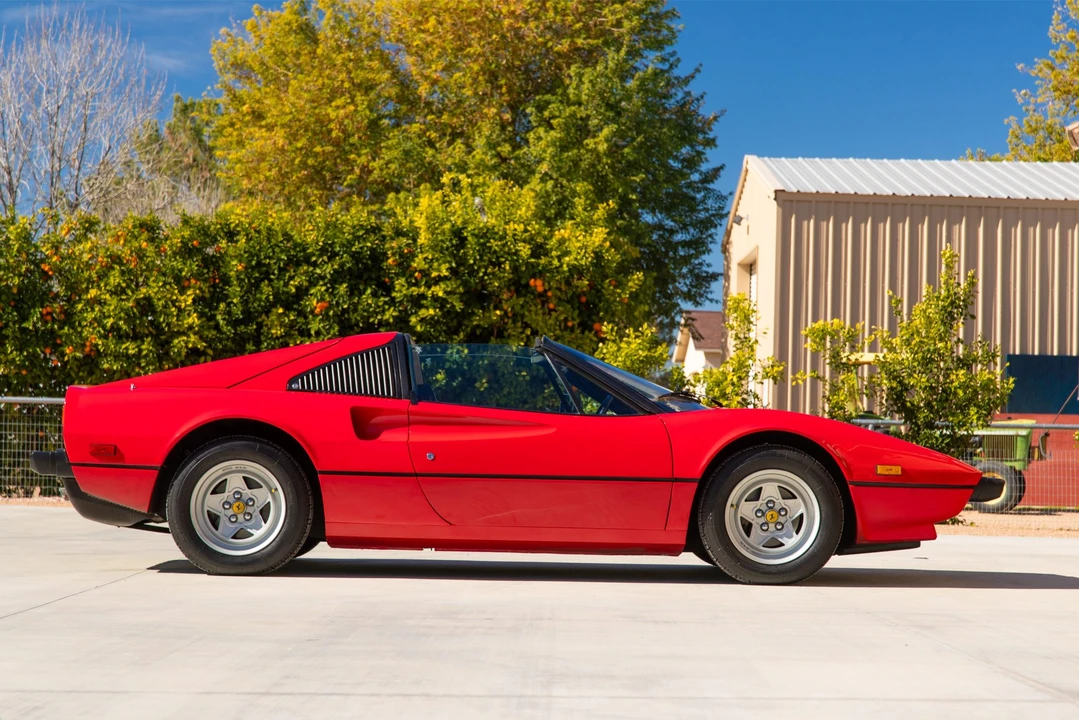 1981 Ferrari 308 GTS - Image 10 of 31