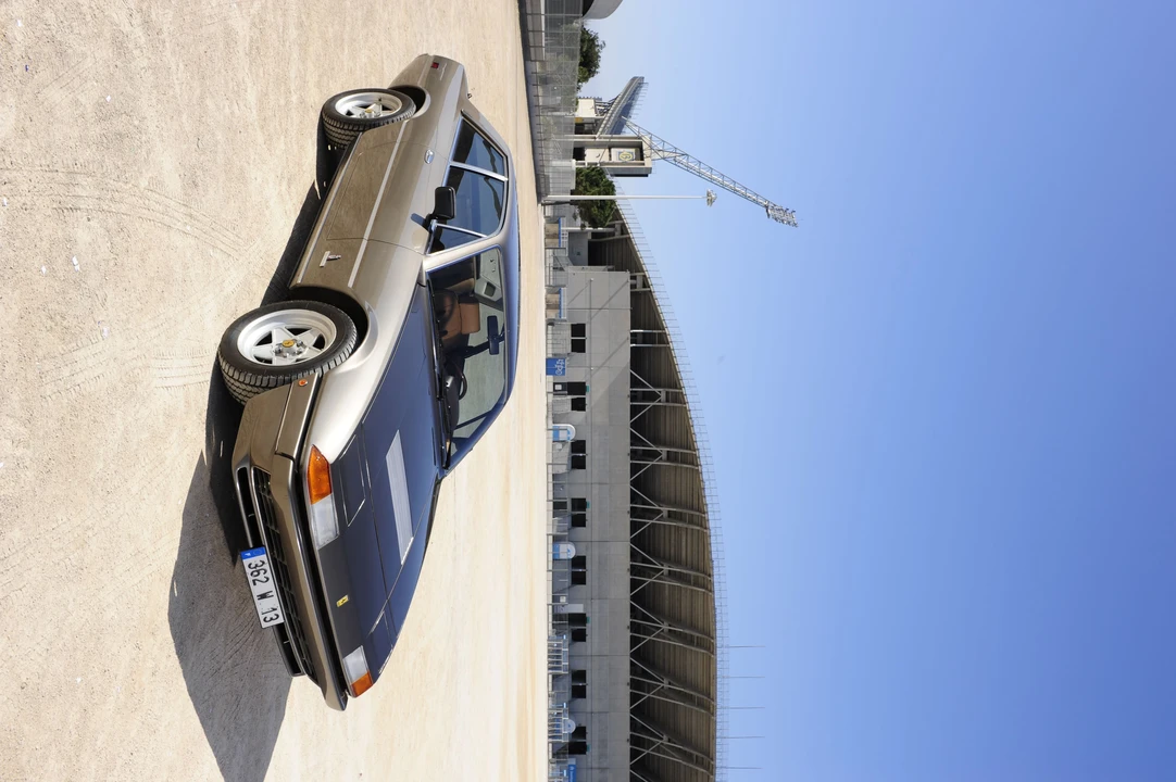 1981 Ferrari 400i - Image 13 of 14