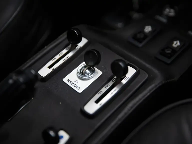 1981 Ferrari 512 BB - Image 15 of 31