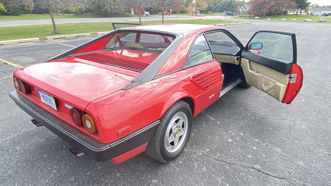1981 Ferrari Mondial 8 - Image 19 of 31