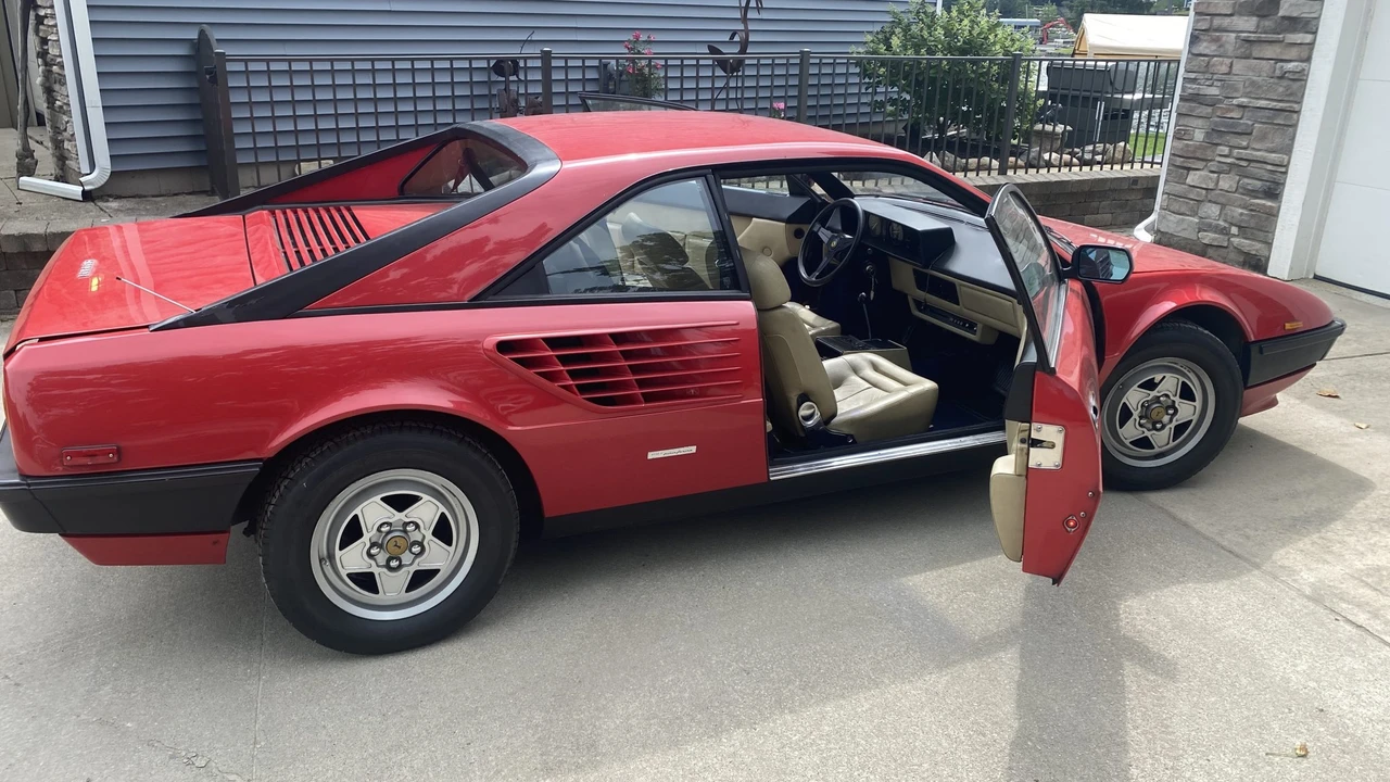 1981 Ferrari Mondial 8 - Image 17 of 31