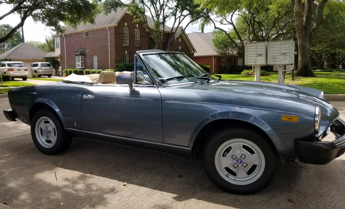 1981 Fiat 124 Sport Spider - Image 13 of 31