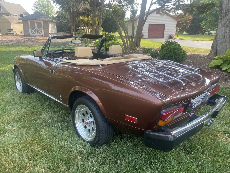 1981 Fiat 124 Sport Spider - Image 9 of 31