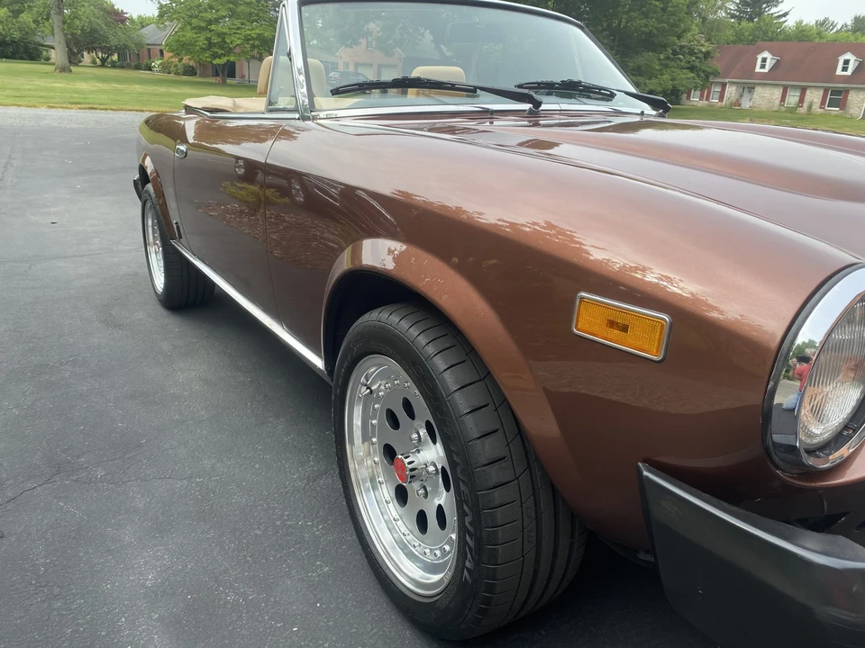 1981 Fiat 124 Sport Spider - Image 10 of 31