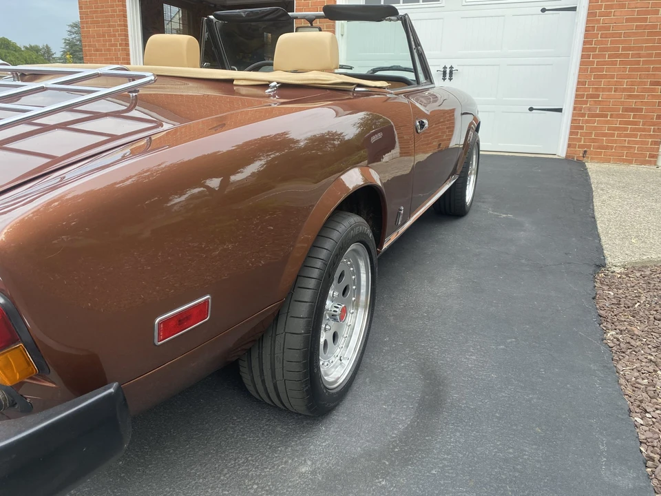 1981 Fiat 124 Sport Spider - Image 19 of 31