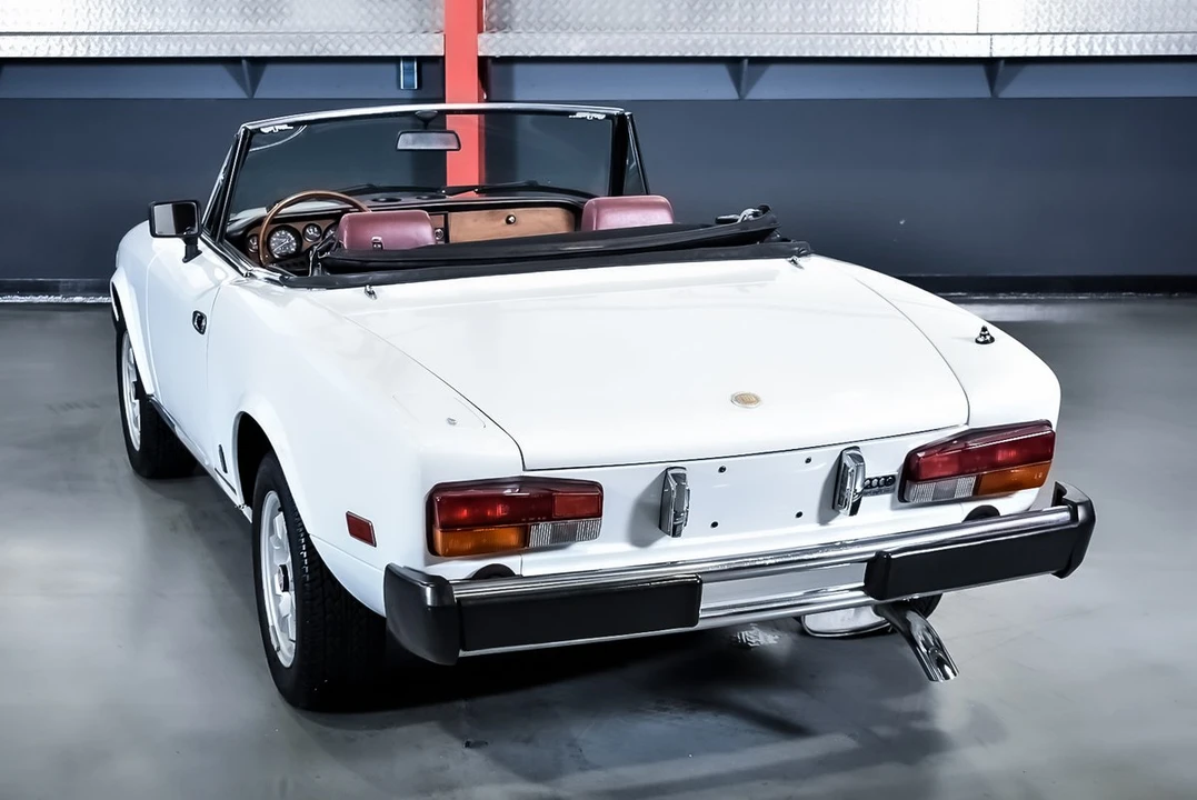 1981 Fiat 124 Sport Spider - Image 15 of 30