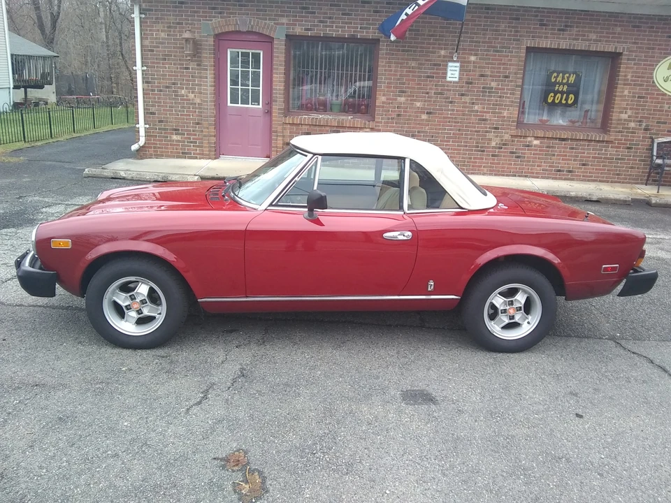 1981 Fiat 124 Sport Spider - Image 6 of 31