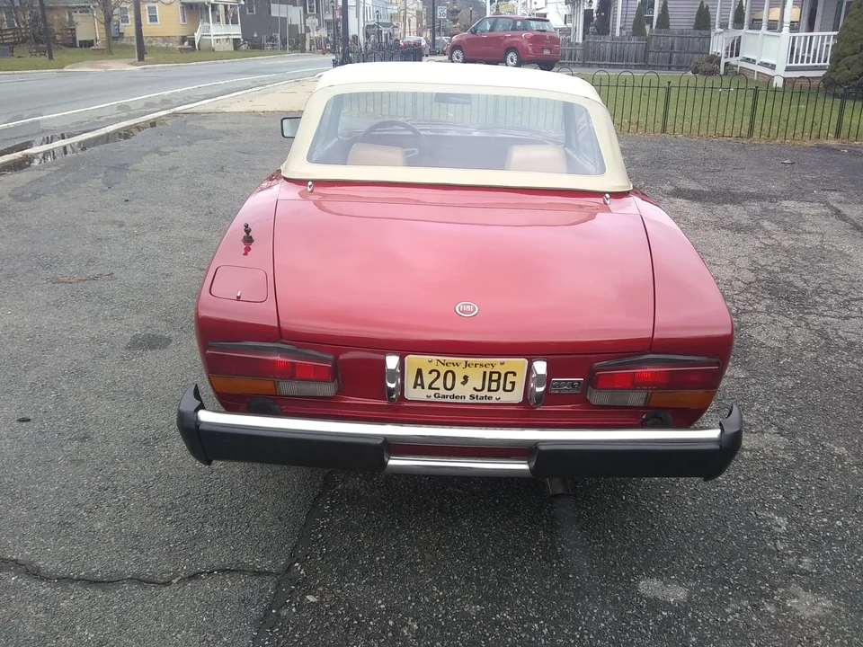 1981 Fiat 124 Sport Spider - Image 8 of 31