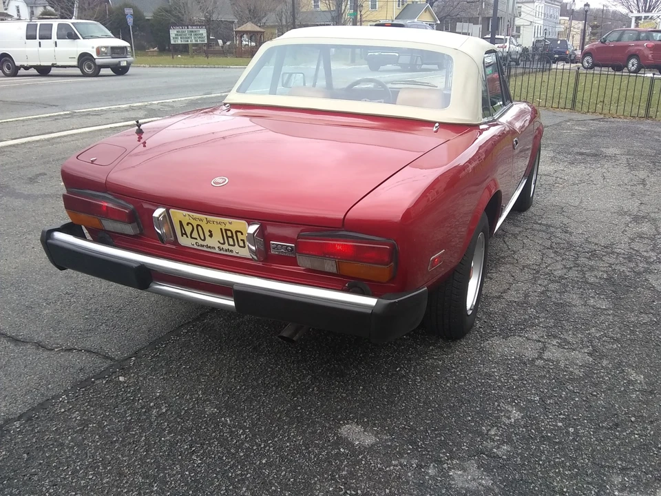 1981 Fiat 124 Sport Spider - Image 10 of 31
