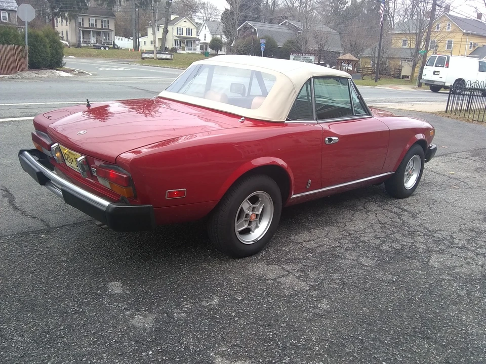 1981 Fiat 124 Sport Spider - Image 12 of 31