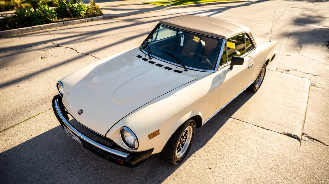 1981 Fiat 124 Sport Spider - Image 6 of 31