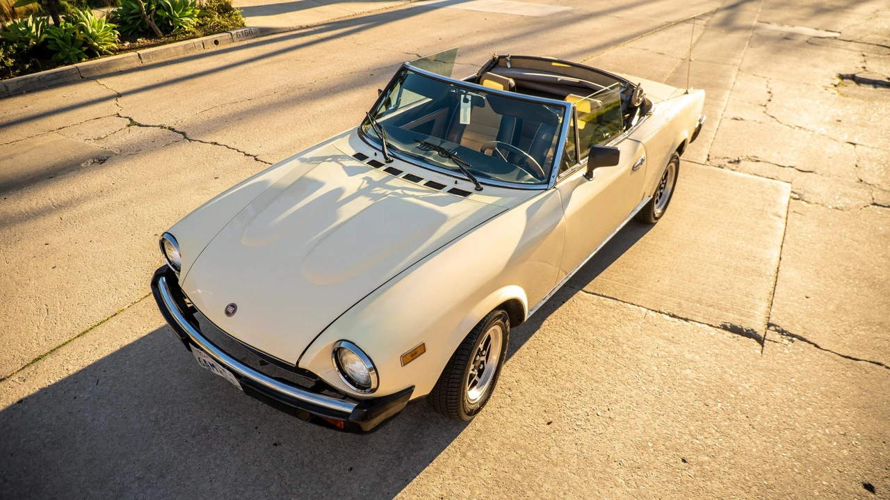 1981 Fiat 124 Sport Spider - Image 30 of 31