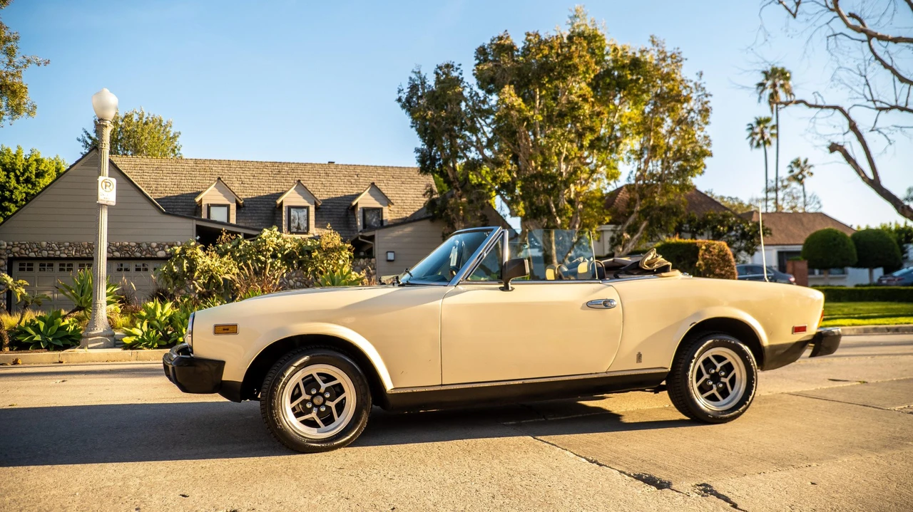 1981 Fiat 124 Sport Spider - Image 31 of 31