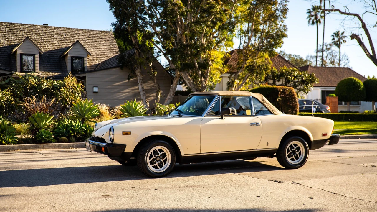 1981 Fiat 124 Sport Spider - Image 10 of 31