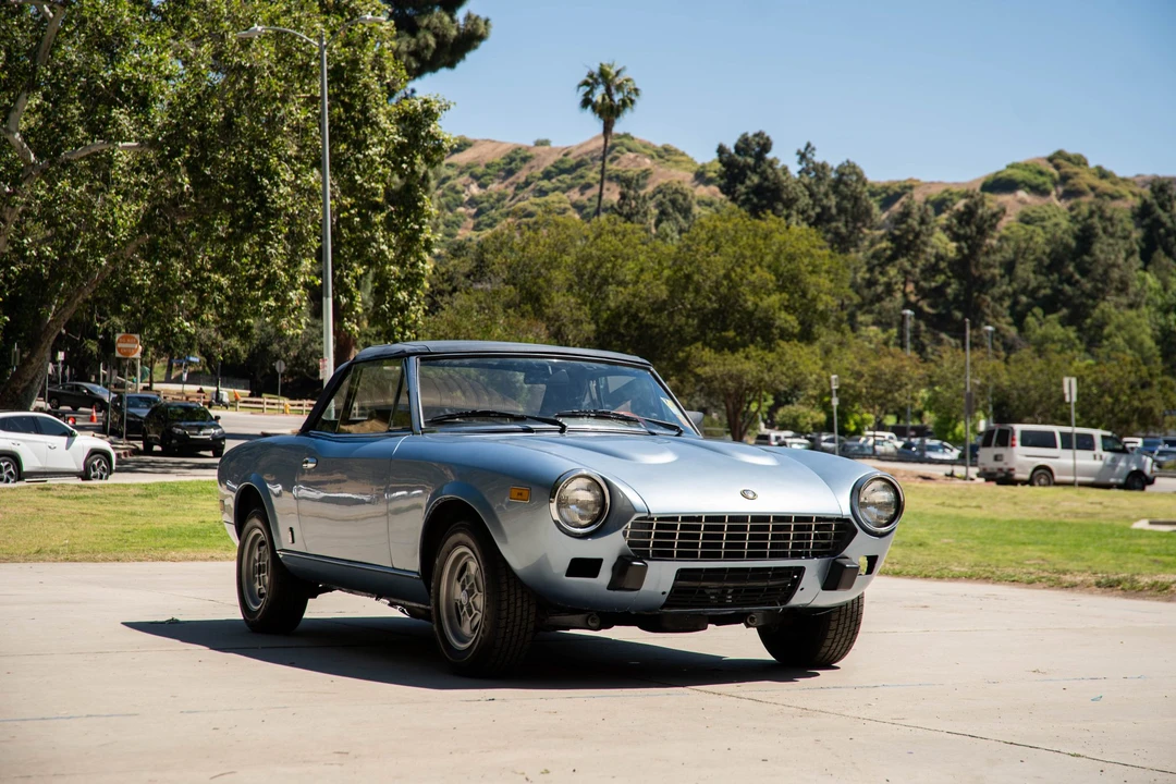 1981 Fiat 124 Sport Spider - Image 28 of 31