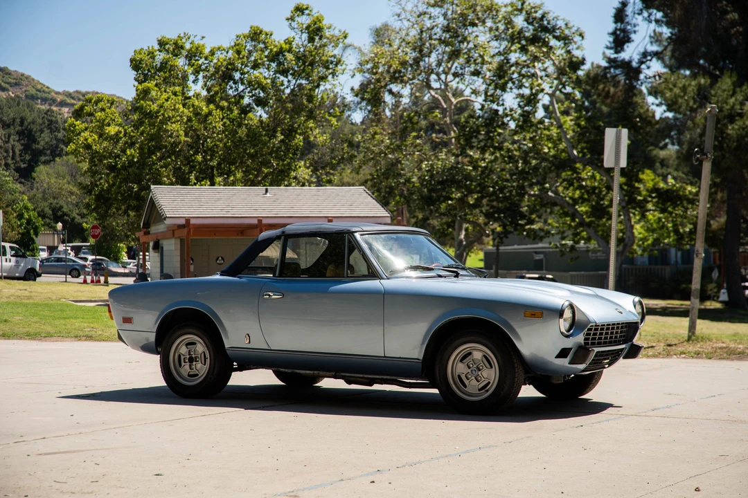 1981 Fiat 124 Sport Spider - Image 22 of 31