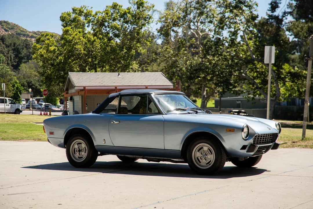 1981 Fiat 124 Sport Spider - Image 23 of 31