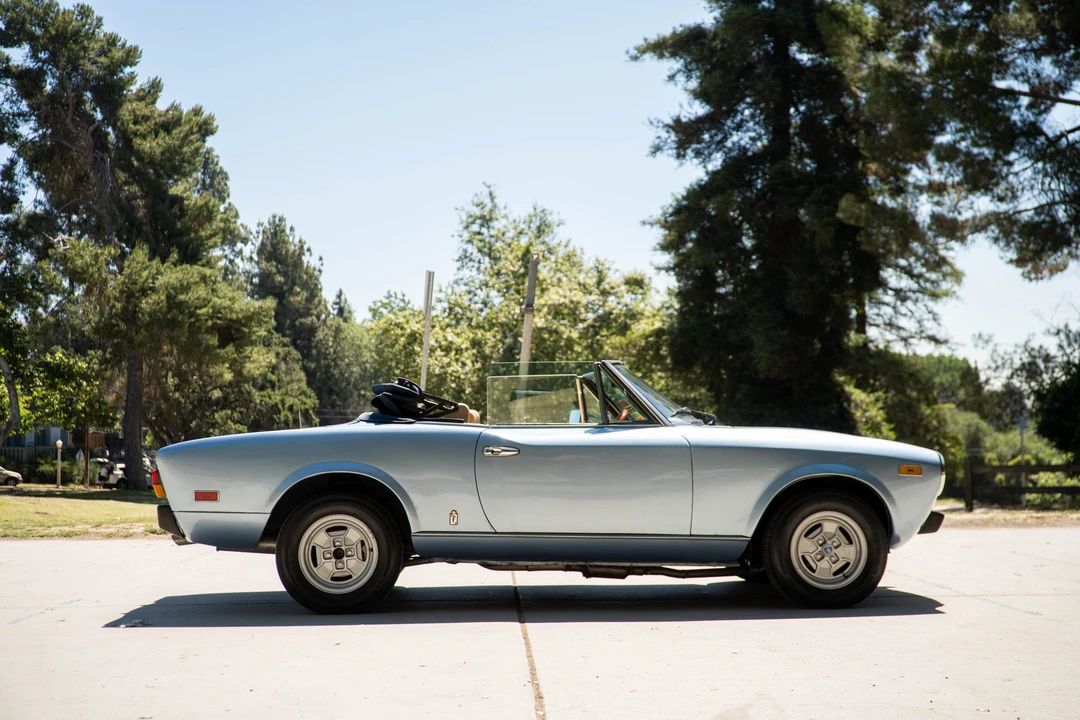 1981 Fiat 124 Sport Spider - Image 14 of 31