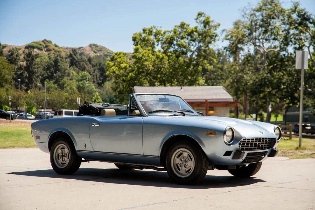 1981 Fiat 124 Sport Spider - Image 15 of 31