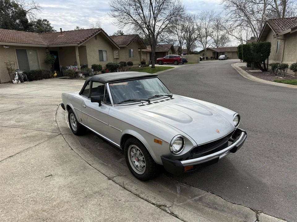 1981 Fiat 124 Sport Spider - Image 3 of 31