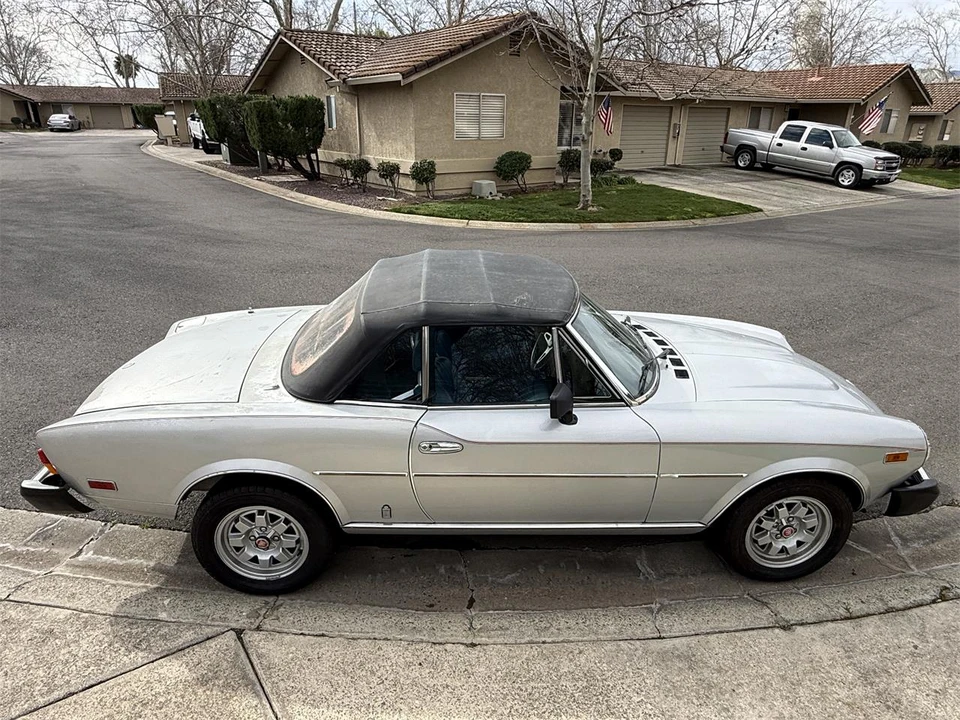 1981 Fiat 124 Sport Spider - Image 13 of 31