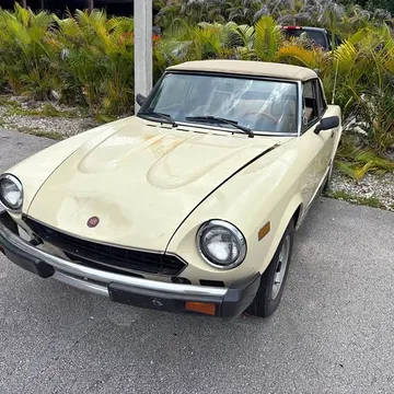 1981 Fiat 124 Spider Classica Convertible 2D