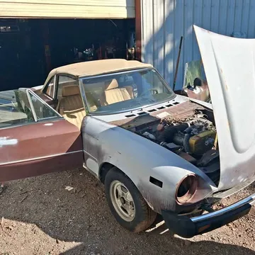 1981 Fiat 124 Spider Lusso Convertible 2D