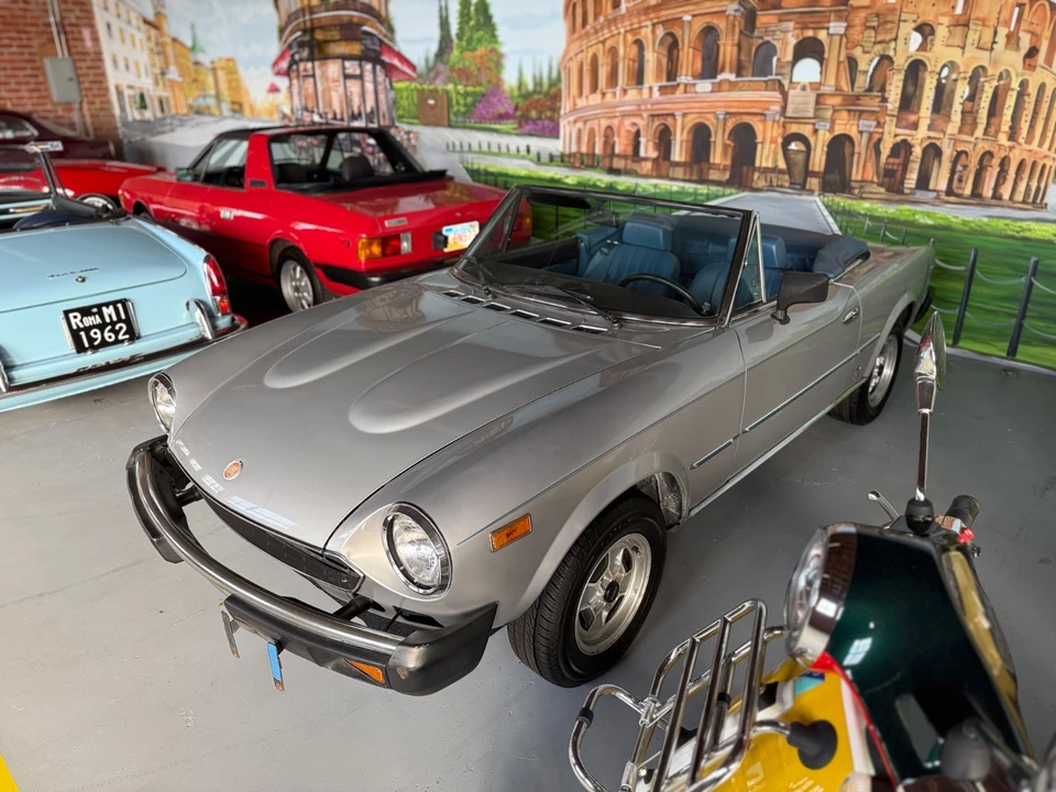 1981 Fiat 124 Sport Spider - Image 7 of 9