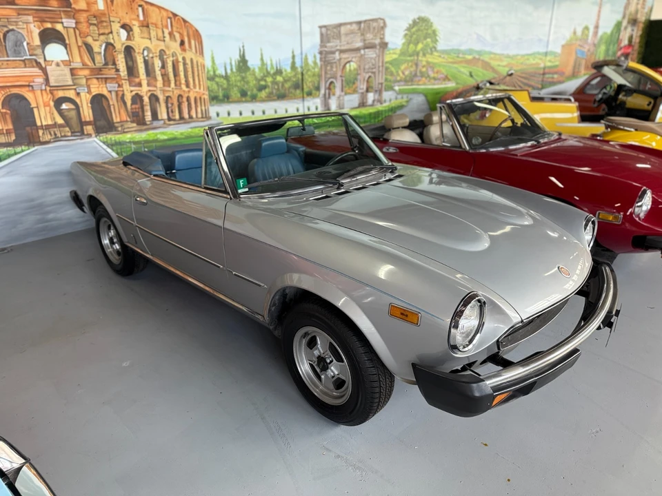 1981 Fiat 124 Sport Spider - Image 2 of 9