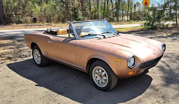 1981 Fiat 124 Spider