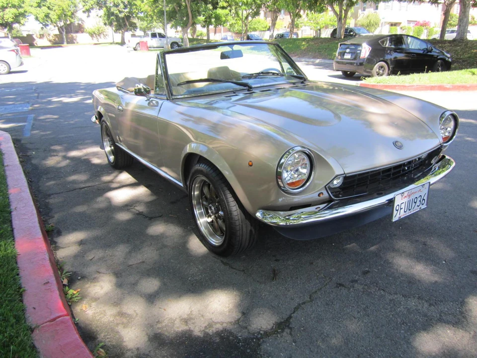 1981 Fiat 124 Sport Spider - Image 3 of 31