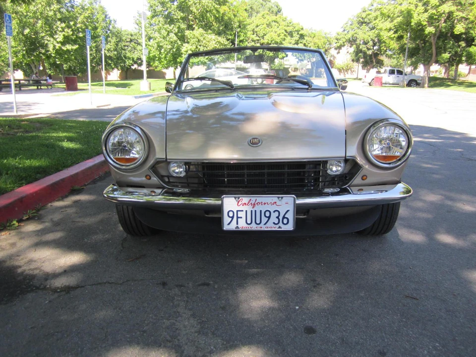 1981 Fiat 124 Sport Spider - Image 2 of 31