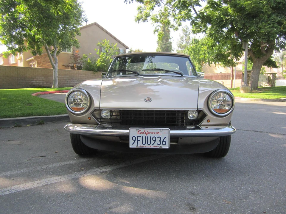 1981 Fiat 124 Sport Spider - Image 14 of 31