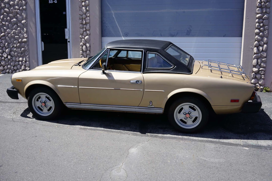 1981 Fiat 124 Sport Spider - Image 27 of 31