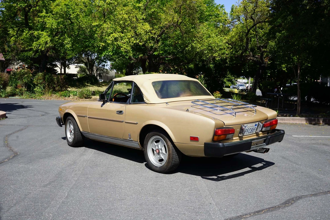 1981 Fiat 124 Sport Spider - Image 10 of 31