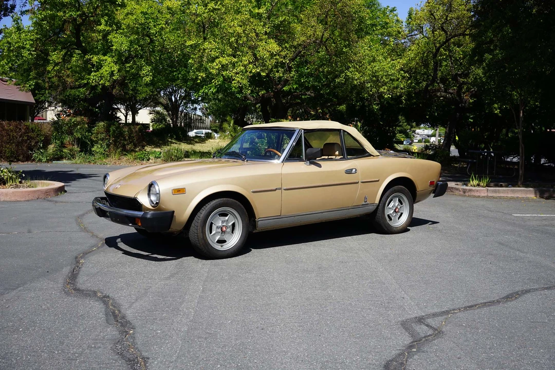 1981 Fiat 124 Sport Spider - Image 5 of 31