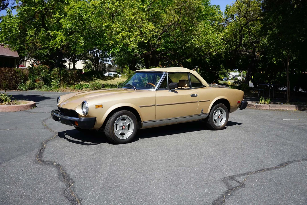 1981 Fiat 124 Sport Spider - Image 4 of 31