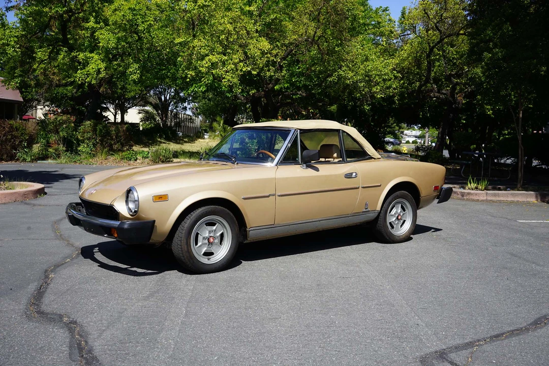 1981 Fiat 124 Sport Spider - Image 3 of 31