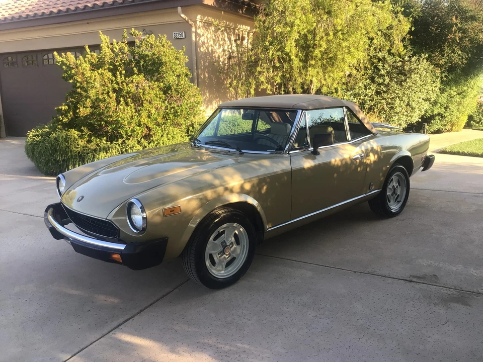 1981 Fiat 124 Sport Spider - Image 22 of 31