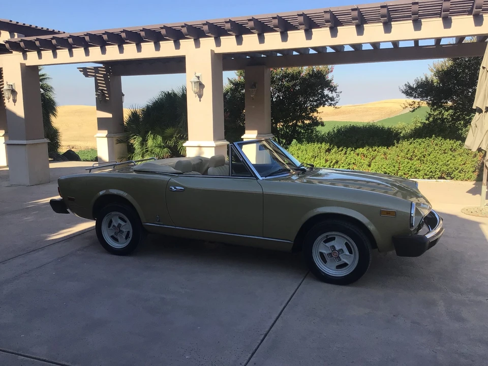 1981 Fiat 124 Sport Spider - Image 12 of 31