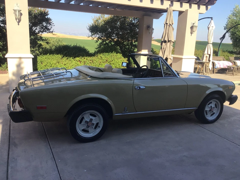 1981 Fiat 124 Sport Spider - Image 13 of 31