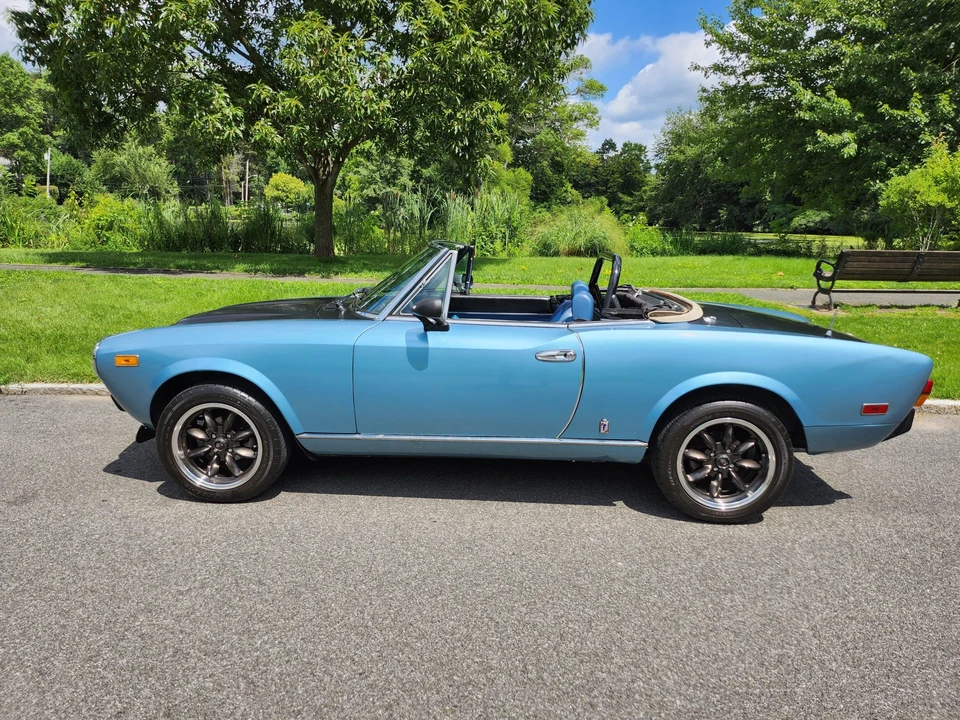 1981 Fiat 124 Sport Spider - Image 7 of 31