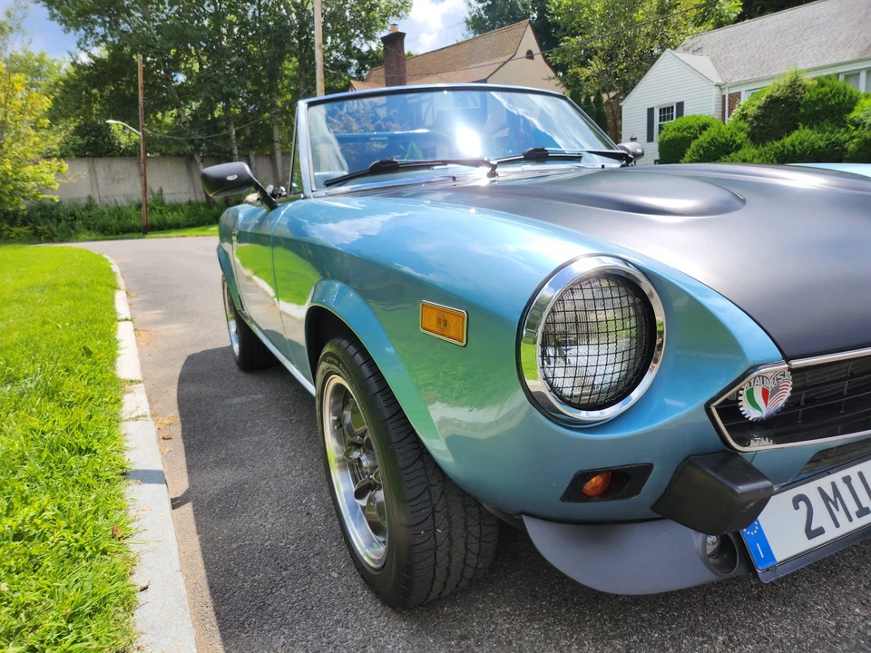 1981 Fiat 124 Sport Spider - Image 22 of 31