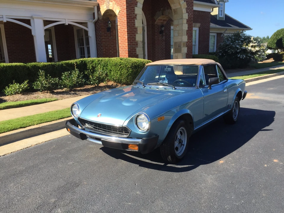 1981 Fiat 124 Sport Spider - Image 9 of 31