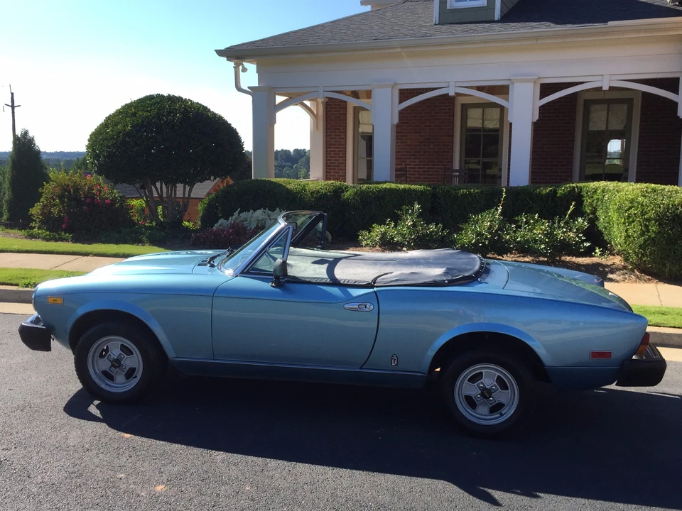 1981 Fiat 124 Sport Spider - Image 17 of 31