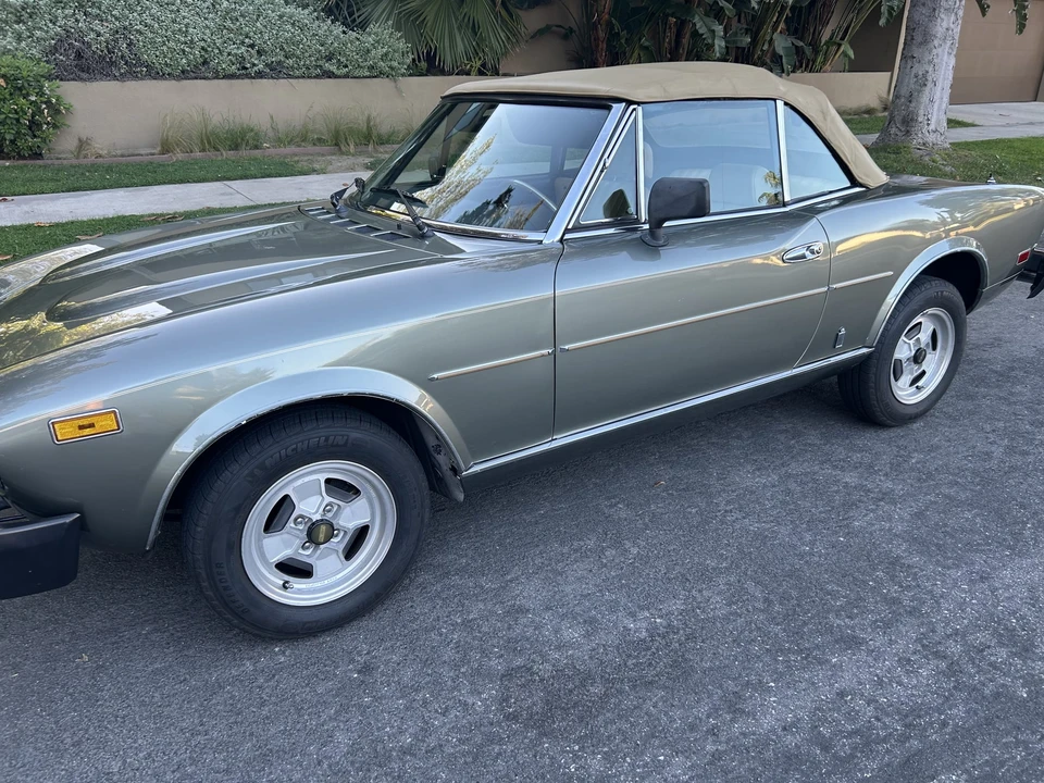 1981 Fiat 124 Sport Spider - Image 16 of 31